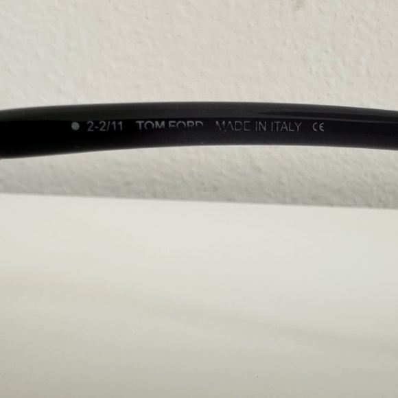 Tom Ford TF8 Jennifer Sunglasses- Blue Gray Gradient 20B - Picture 11 of 11